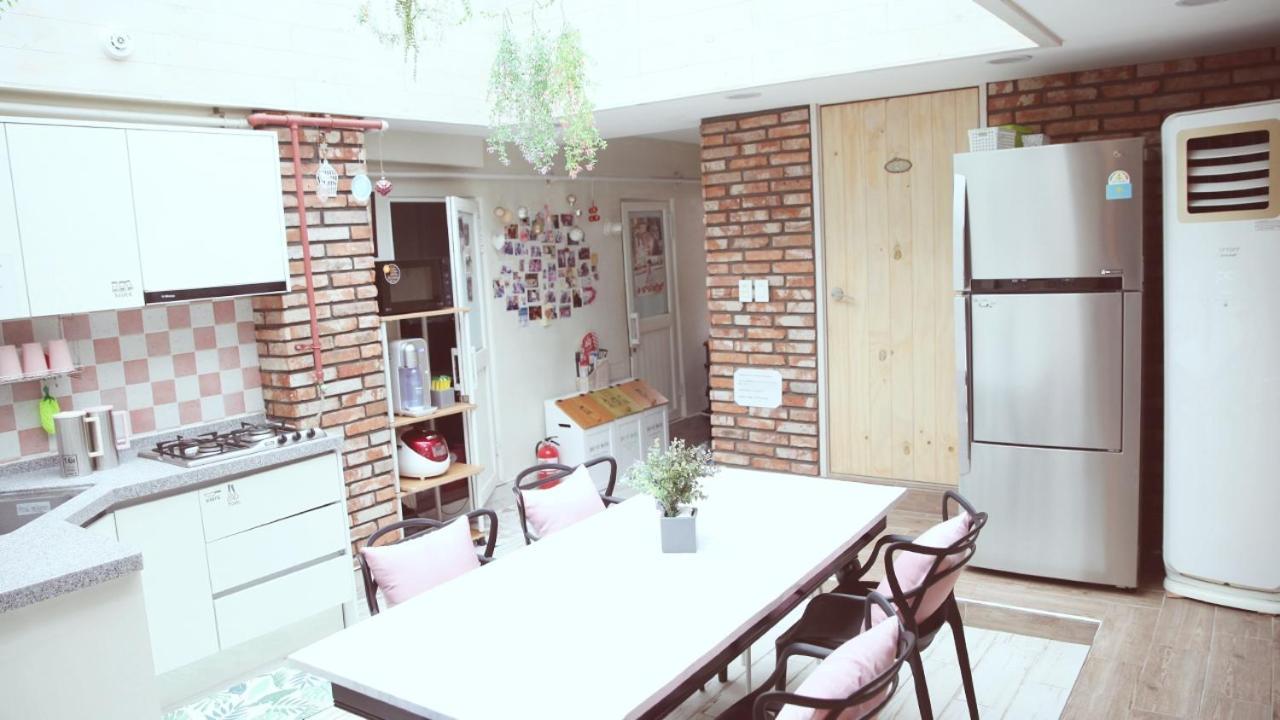 Unni House Vandrerhjem Seoul Eksteriør bilde